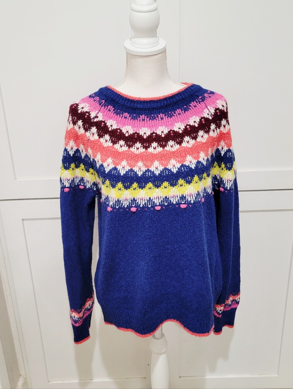 St. John's Bay Navy Fair Isle Crewneck Sweater w/Pink, Coral & Yellow | Large